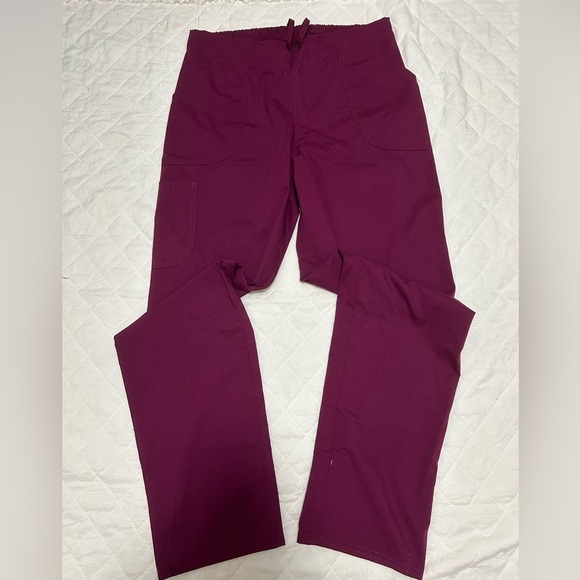 Scrubstar Women's Short Sleeve Top in Deep purple - Picture 8 of 9